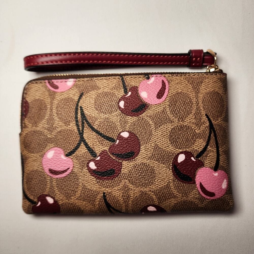 NWT Coach CZ450 Corner Zip Wristlet Signature Canvas Cherry Print Tan Multi v1 - Picture 2 of 3